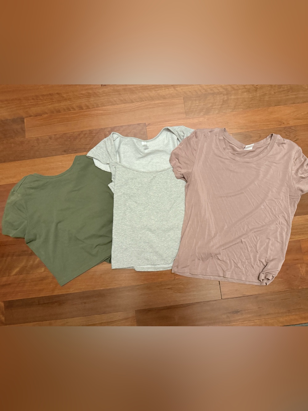 Women’s Short Sleeve Tee Set - Olive, Heather Gray & tan